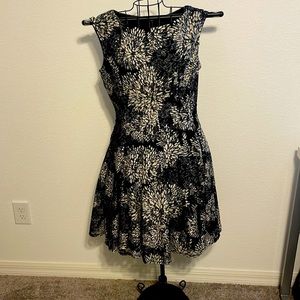 Sleeveless black floral print dress